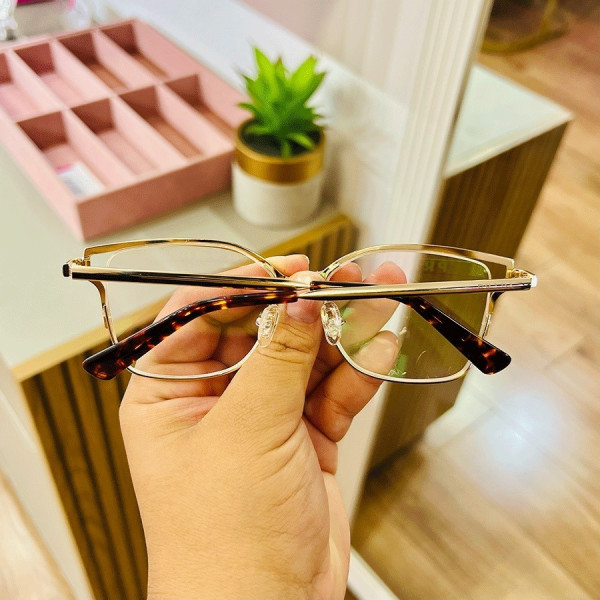 Armação de Óculos Quadrada PD54 Dourado